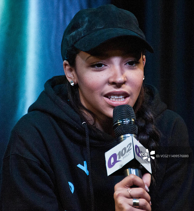 2016年3月15日，美国歌手兼作曲人Tinashe访问Q102表演剧院图片素材