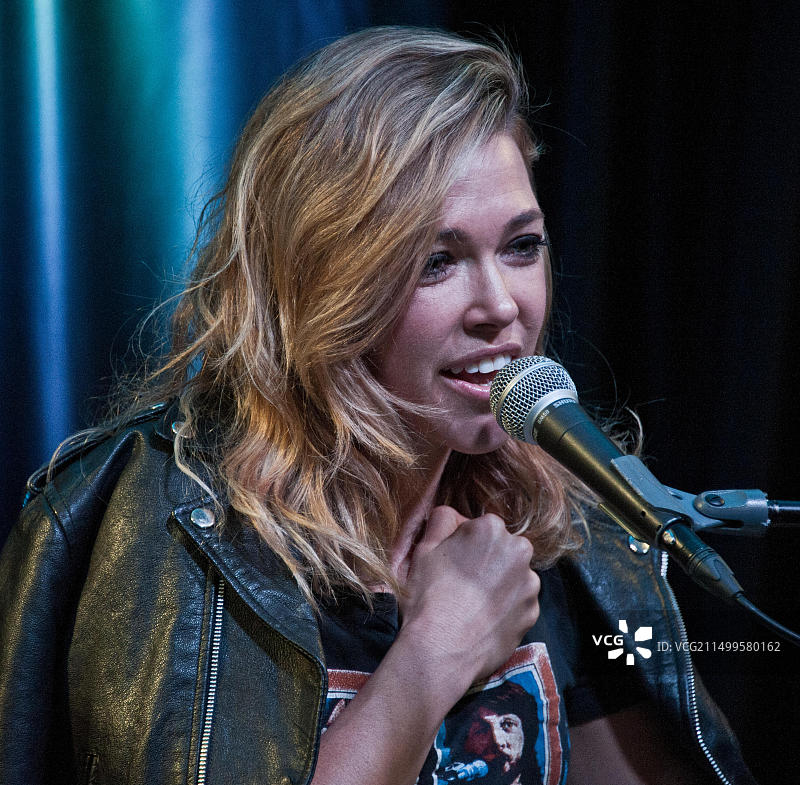 美国创作型歌手瑞秋·普拉滕于2016年3月8日参观Q102表演剧院，美国宾夕法尼亚州巴拉辛韦德图片素材
