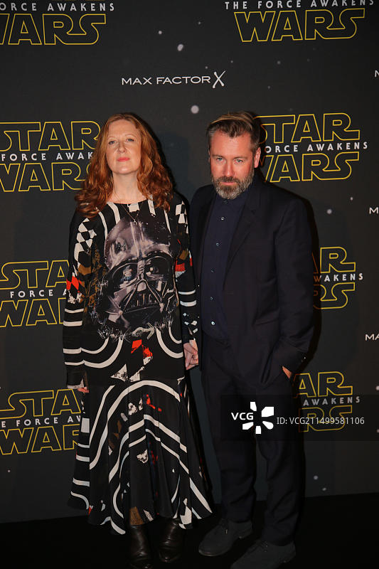 设计师Thea Bregazzi在伦敦Selfridges酒店参加星球大战时装秀图片素材