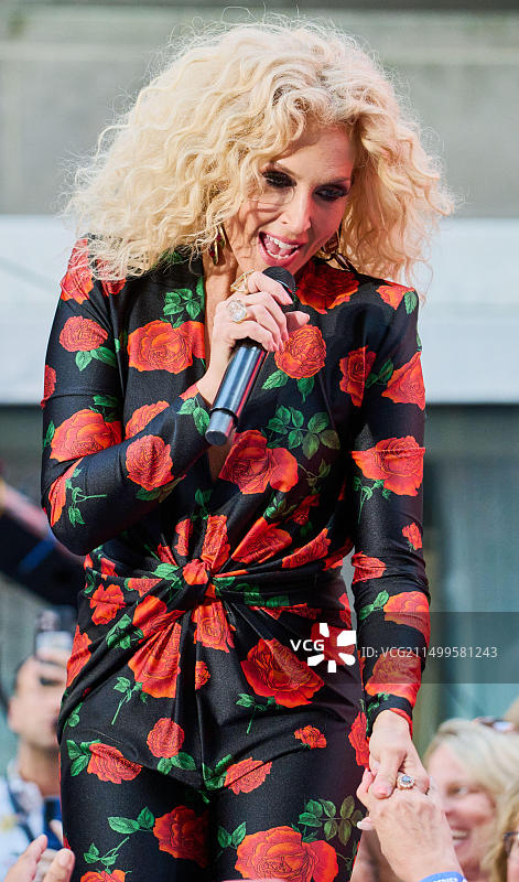 Little Big Town在NBC“今日”秀洛克菲勒广场演唱会系列上表演图片素材