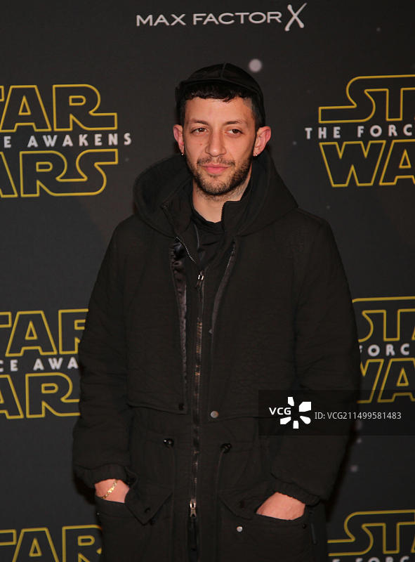 设计师Bobby Abley出席在伦敦老塞尔福里奇酒店举办的星球大战时装秀图片素材