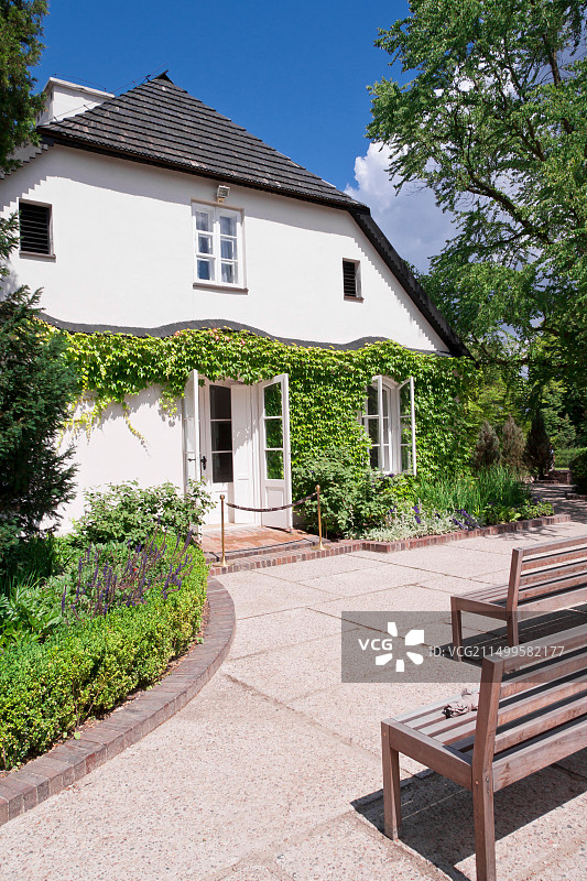 华沙附近的庄园住宅，肖邦出生地-热拉佐瓦沃拉图片素材