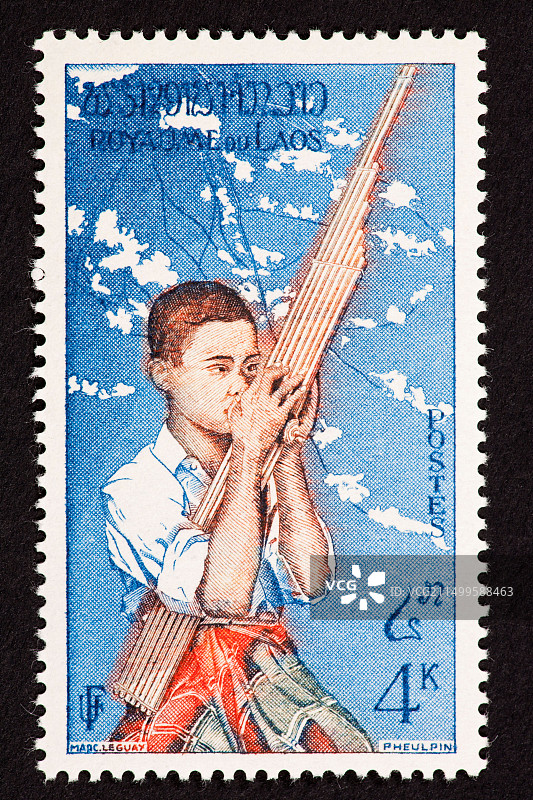 老挝邮票：男子演奏笙图片素材