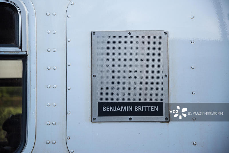 阿克莱火车站的本杰明·布里顿纪念列车图片素材