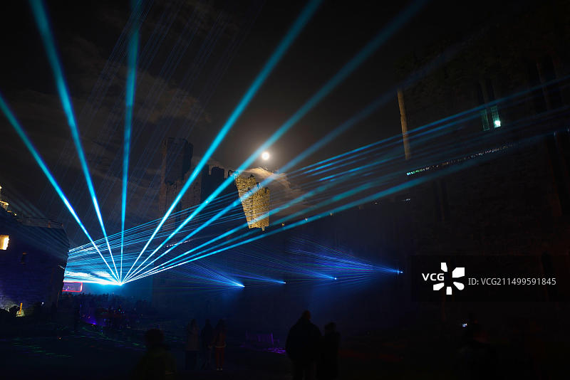 激光灯光秀，卡那封城堡图片素材