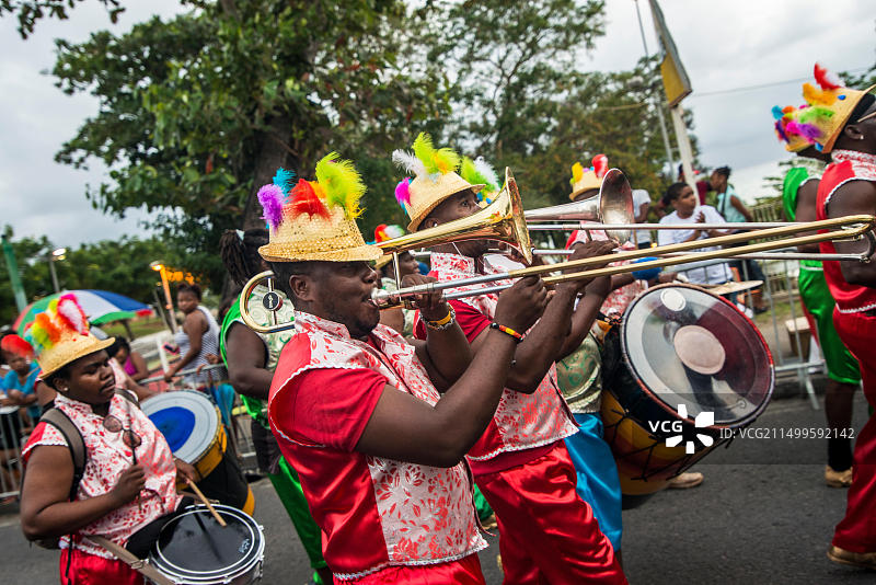 狂欢节上的音乐团体图片素材