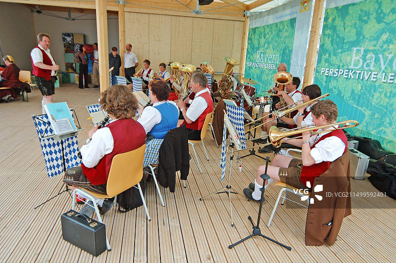 德国巴伐利亚传统音乐管弦乐队图片素材