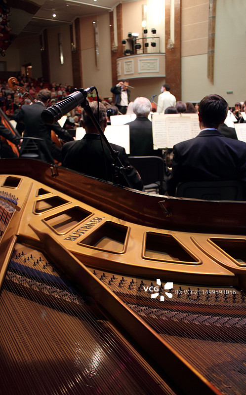 卢甘斯克交响乐团音乐会，乌克兰卢甘斯克，2012年11月1日图片素材
