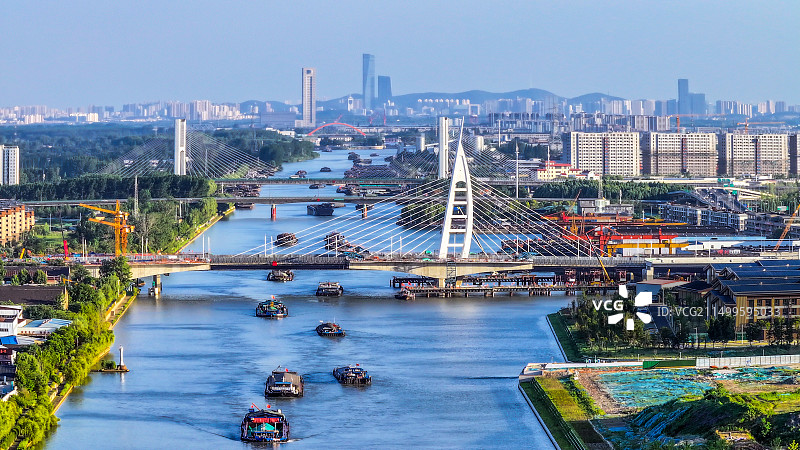 江河交汇 运通南北，航拍京杭大运河扬州段图片素材