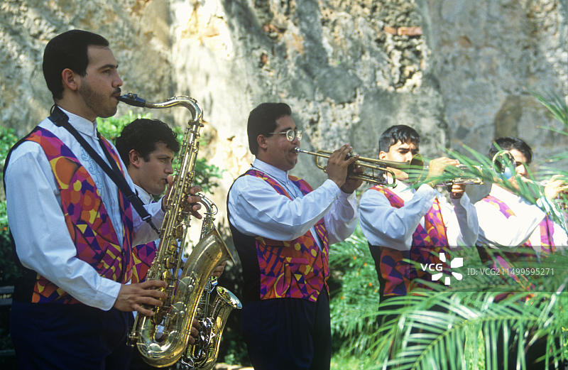 节日表演者，波多黎各旧圣胡安，加勒比图片素材