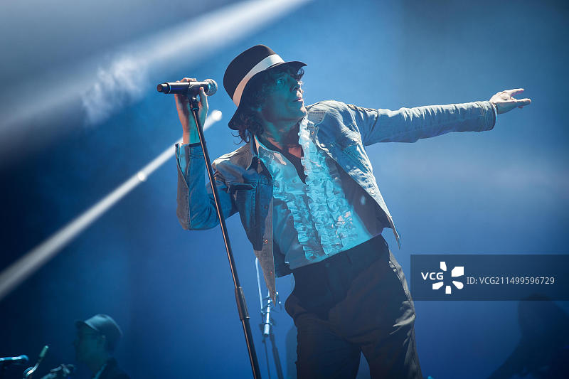 瑞典歌手霍肯·海尔斯特伦奥斯陆演唱会图片素材