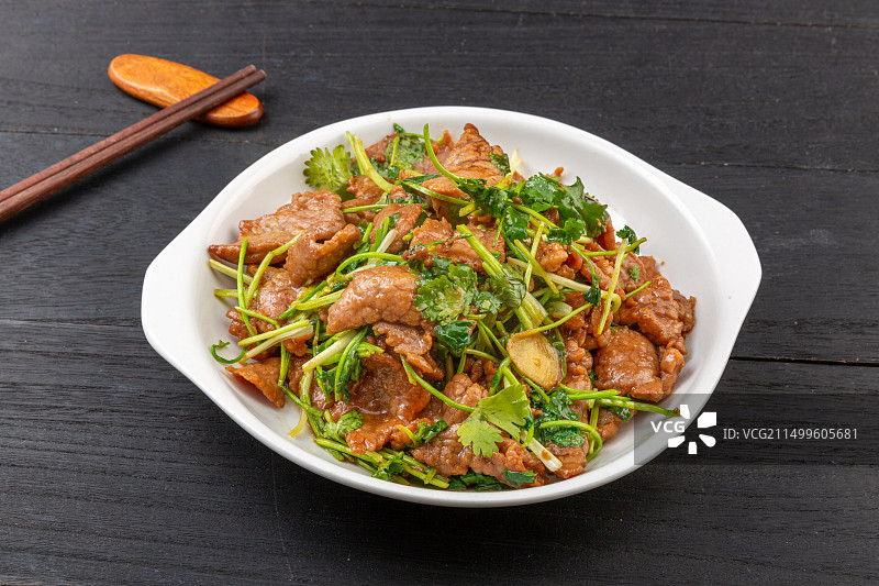 香菜炒牛肉图片素材
