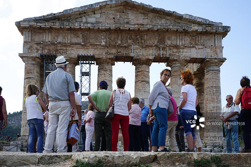 塞格斯塔历史遗址的希腊神庙图片素材