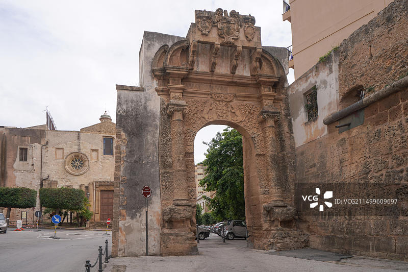 夏卡圣萨尔瓦多城门。西西里旅行照片系列图片素材