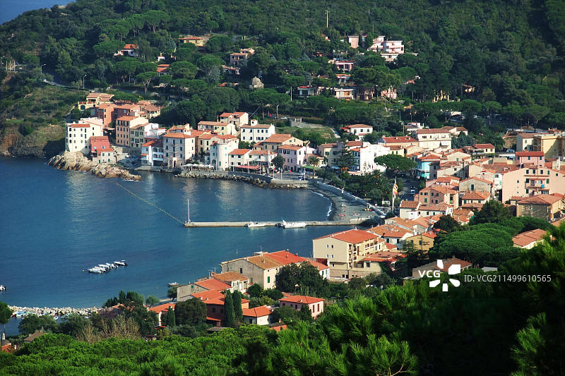 意大利厄尔巴岛马尔恰纳滨海镇风光图片素材