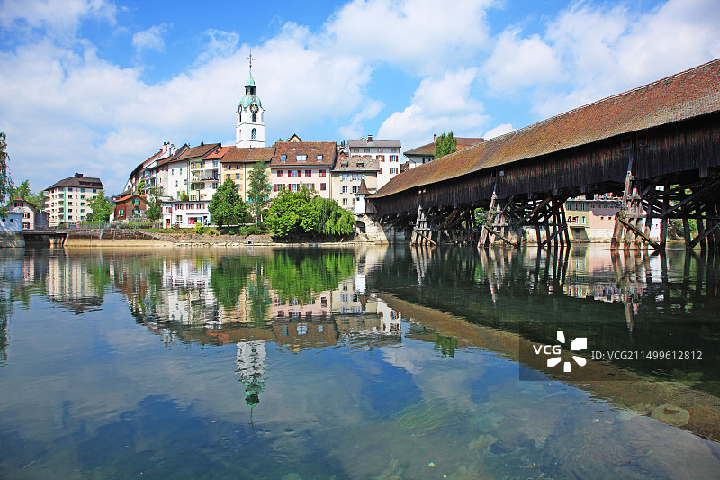 旅行地理建筑文化历史：瑞士索洛图恩奥尔滕小镇图片素材