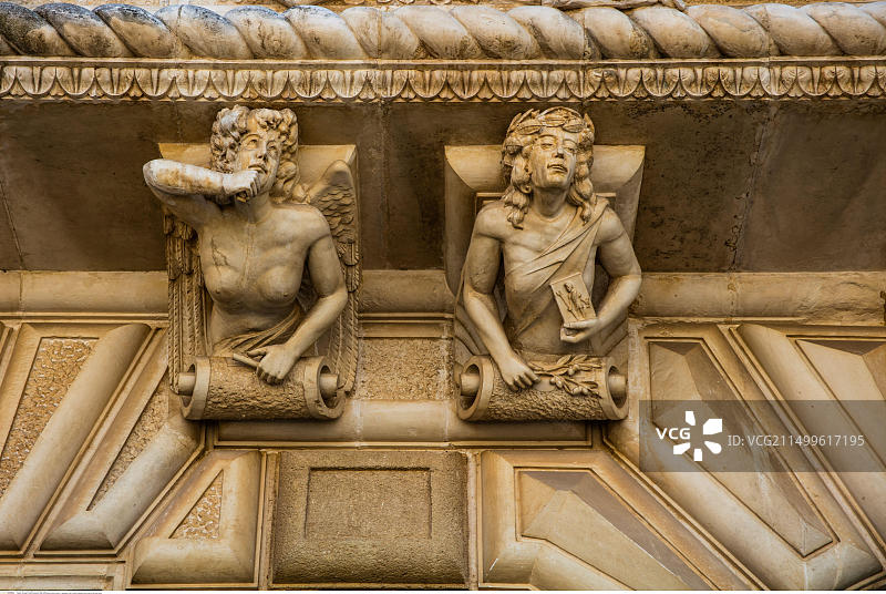 意大利普利亚区纳尔多的阿夸维瓦城堡外观图片素材