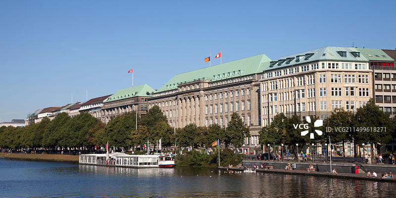 德国汉堡内阿尔斯特湖少女堤 Kontor大楼图片素材