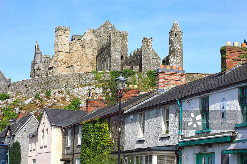 爱尔兰蒂珀雷里郡卡舍尔镇暮色图片素材