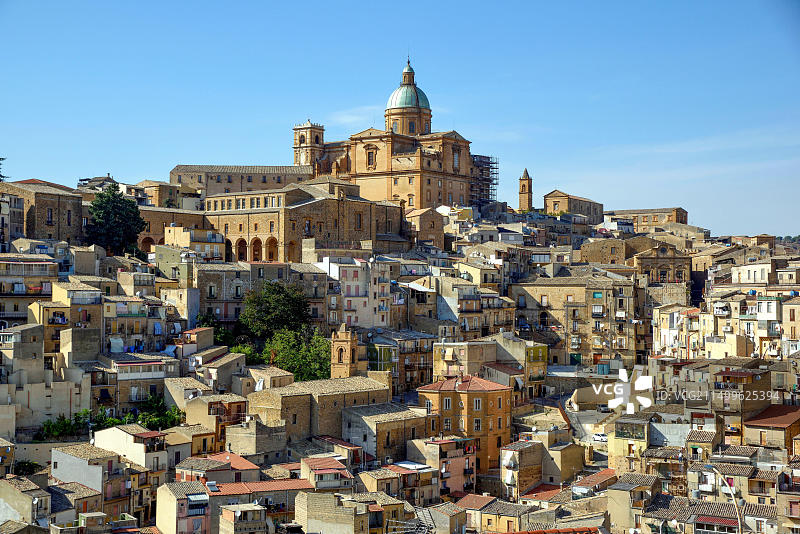 意大利恩纳省阿尔梅里纳广场城市风光图片素材