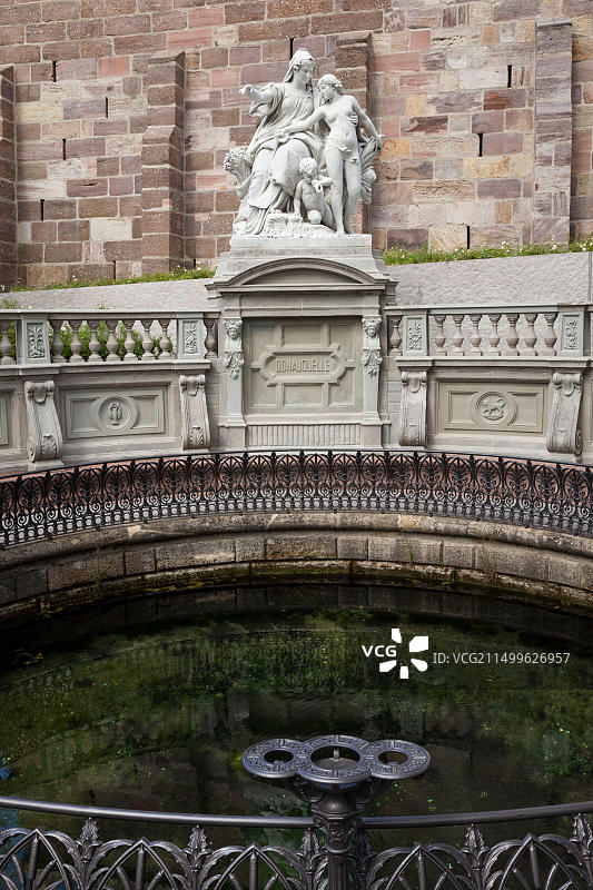 德国巴登-符腾堡州：多瑙埃兴根多瑙河源头图片素材