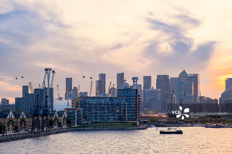 英国伦敦皇家维多利亚码头区风光图片素材