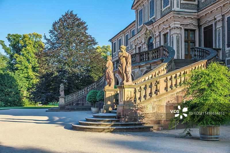 德国巴登-符腾堡州拉施塔特附近法沃里特宫（花园侧）图片素材
