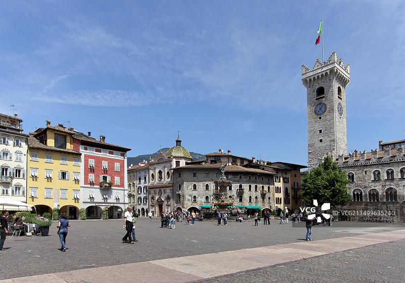 意大利特伦托大教堂广场图片素材