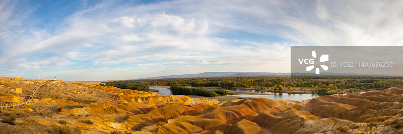 新疆阿勒泰五彩滩全景图片素材