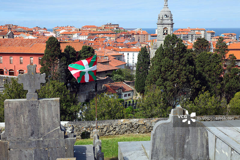 西班牙巴斯克地区莱凯蒂奥教堂和墓地图片素材