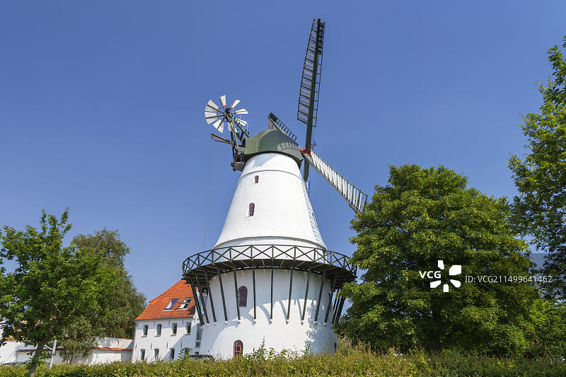 丹麦南丹麦森讷堡的风车图片素材