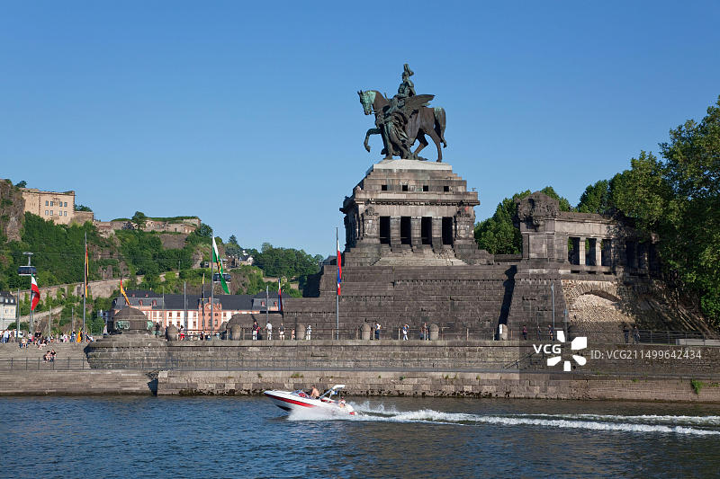 德国科布伦茨：摩泽尔河畔的威廉皇帝纪念碑图片素材