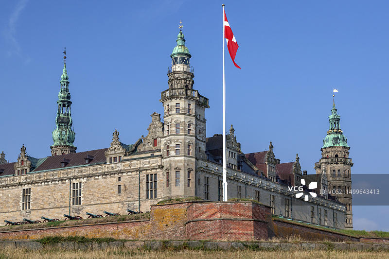 丹麦赫尔辛格克伦堡城堡的灯塔图片素材
