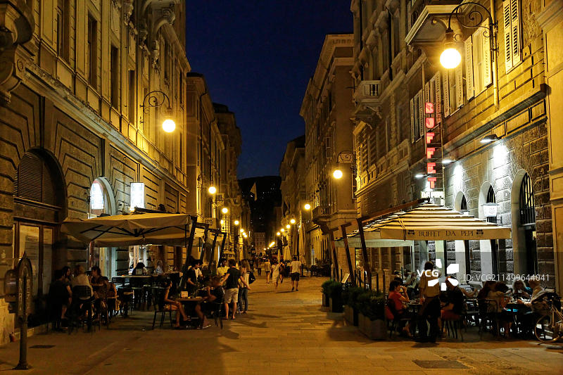 意大利的储蓄银行小路图片素材