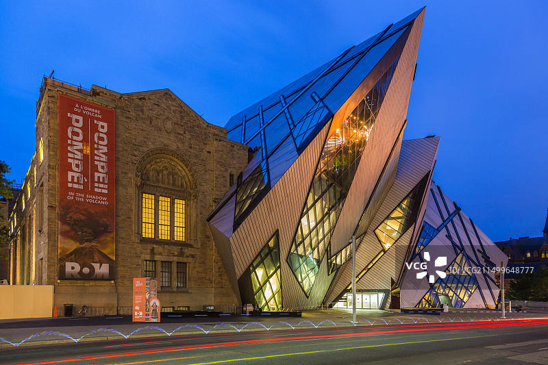 地理/旅游，加拿大，多伦多，皇家安大略博物馆，李秦水晶，傍晚图片素材