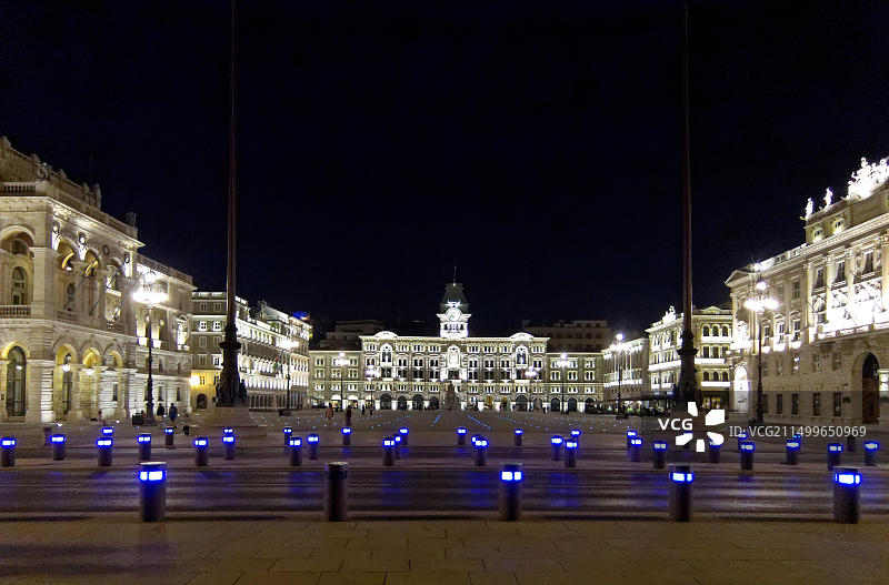 意大利弗留利威尼斯朱利亚统一广场政府宫图片素材