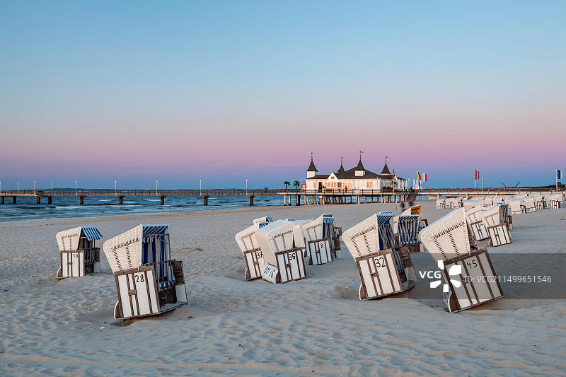 德国梅克伦堡-前波美拉尼亚州阿尔贝克波罗的海海滩码头图片素材