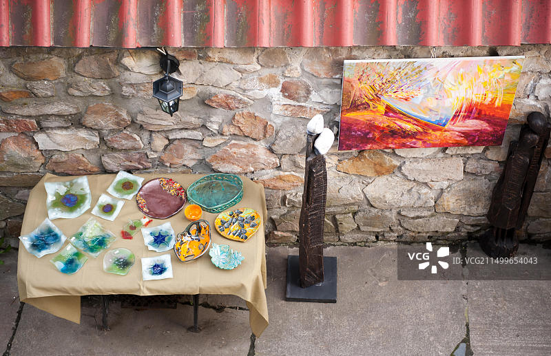 波兰Kazimierz Dolny的商店外观中的艺术纪念品图片素材