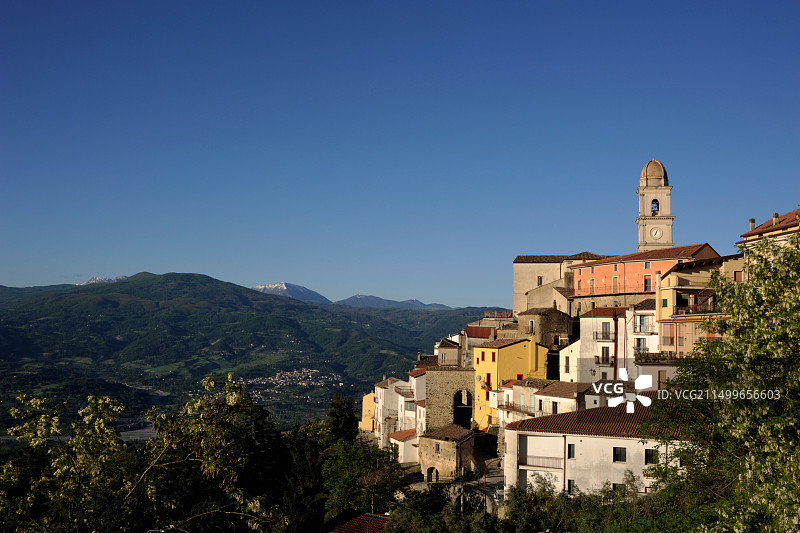 意大利巴西利卡塔波利诺国家公园锡尼河谷和波利诺山图片素材