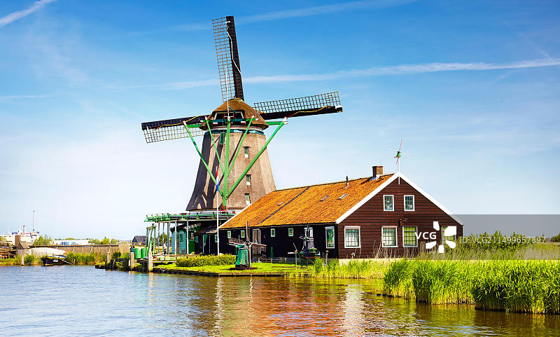 荷兰赞斯堡博物馆的风车图片素材