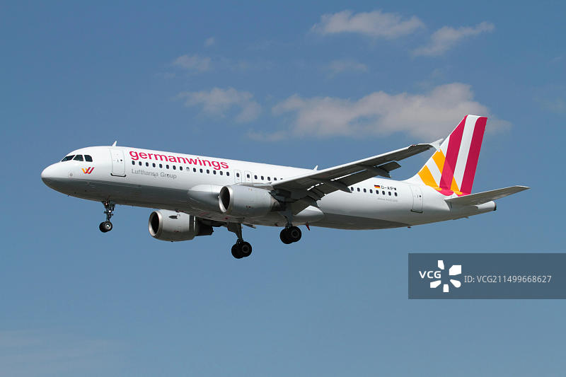 低成本航空旅行：德国之翼航空A320客机进近图片素材