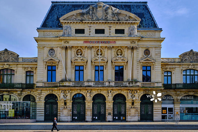 法国诺曼底芒什省瑟堡-奥克特维尔戴高乐广场剧院图片素材