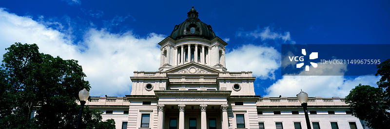 美国南达科他州议会大厦低角度视图图片素材