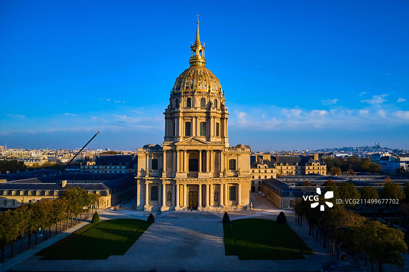 法国巴黎，荣军院，圣路易-荣军院大教堂图片素材