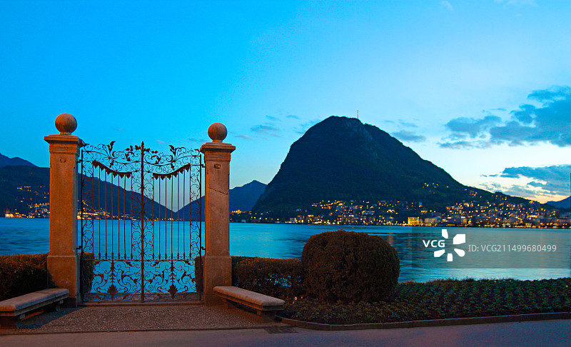 卢加诺湖畔长廊圣萨尔瓦多门图片素材