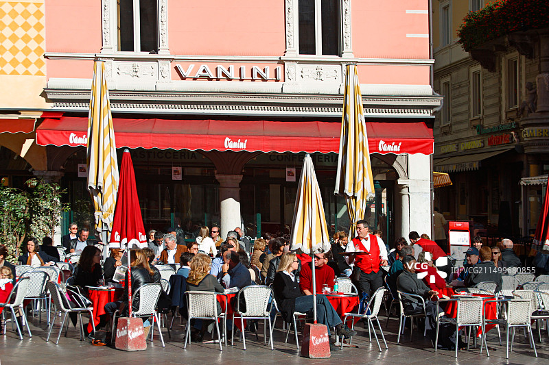 瑞士提契诺州卢加诺改革广场咖啡馆图片素材