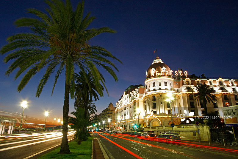 法国尼斯盎格鲁大道内格雷斯科酒店夜景图片素材