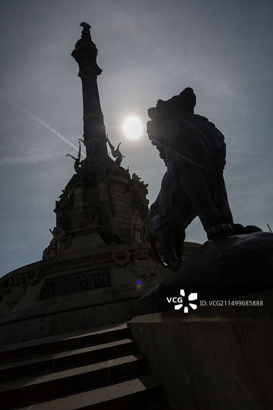 西班牙巴塞罗那的和平门广场图片素材