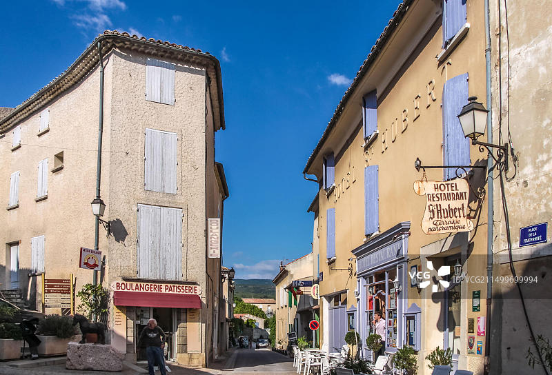 法国普罗旺斯圣萨图尔南莱萨普特图片素材