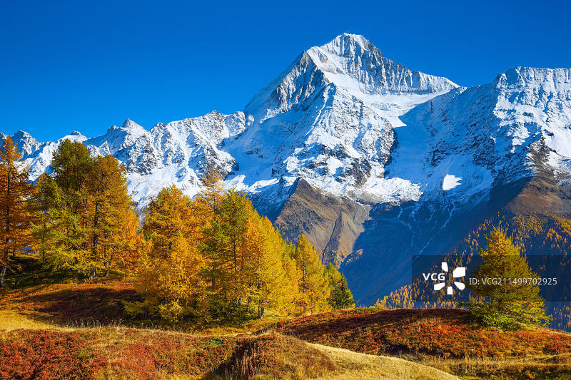 瑞士比奇峰风光图片素材